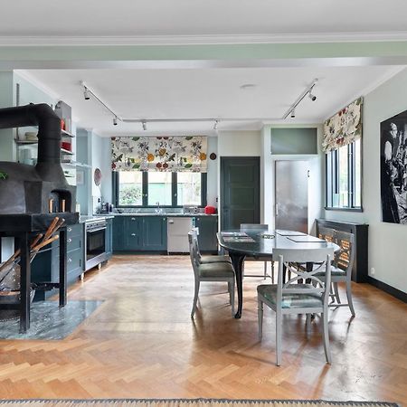 Fantastic 4 Bedroom Home In Bromma With Everything Stockholm Buitenkant foto