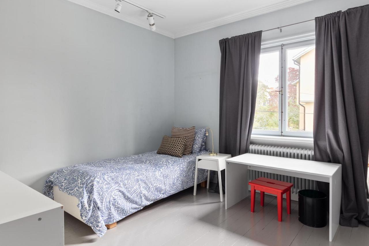Fantastic 4 Bedroom Home In Bromma With Everything Stockholm Buitenkant foto