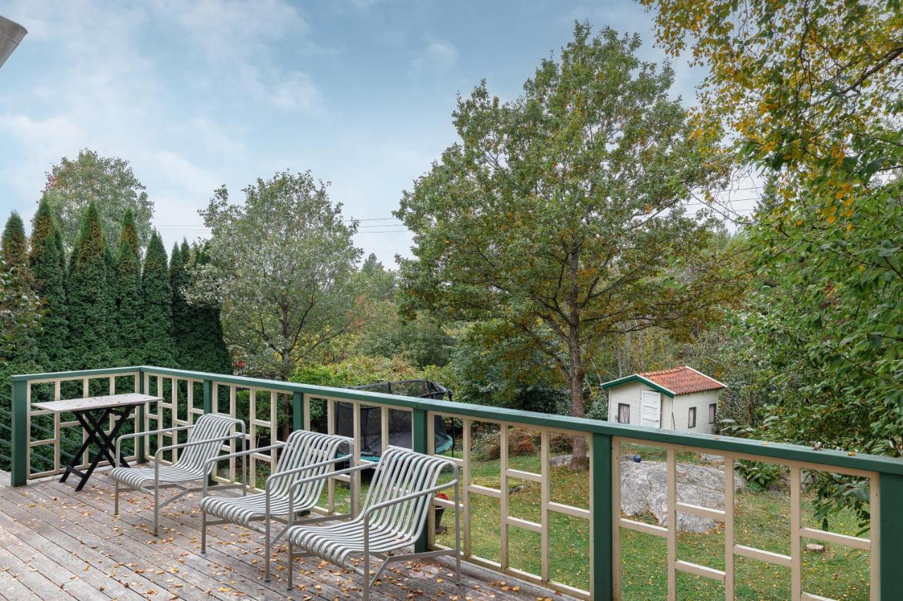 Fantastic 4 Bedroom Home In Bromma With Everything Stockholm Buitenkant foto