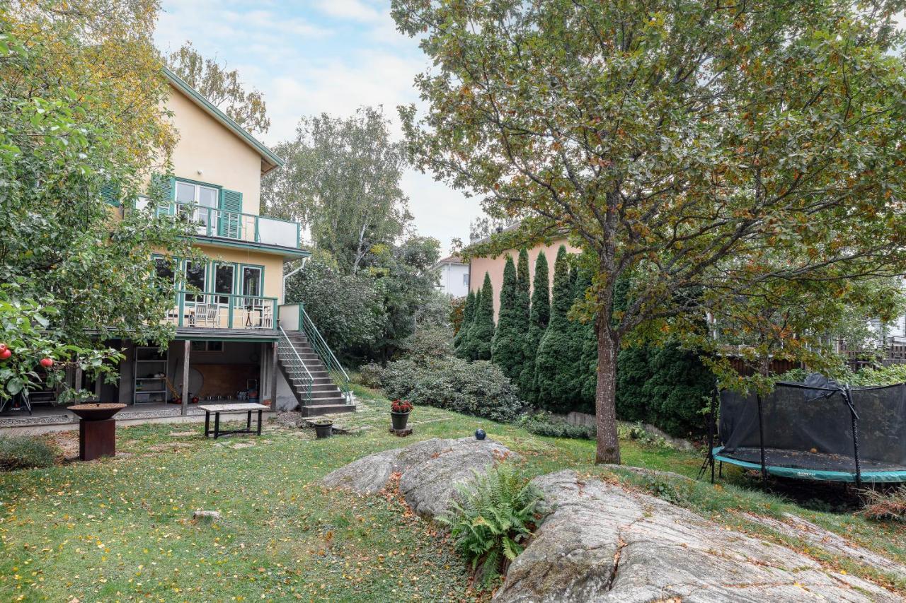 Fantastic 4 Bedroom Home In Bromma With Everything Stockholm Buitenkant foto